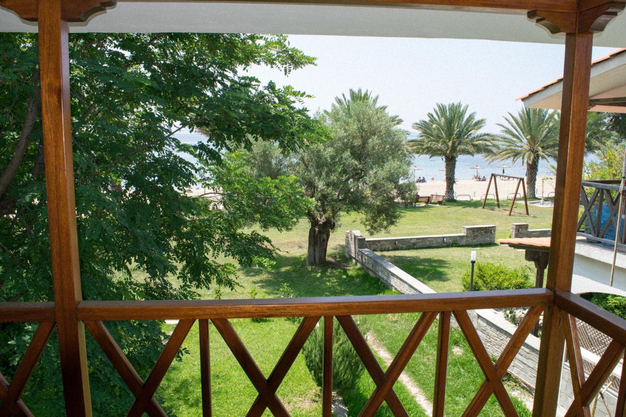 Mikiverna Houses By Miltiadis Kalyves Polygyrou الغرفة الصورة