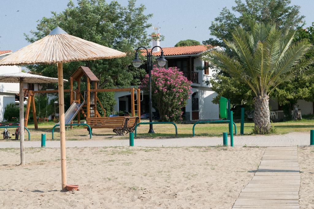 Mikiverna Houses By Miltiadis Kalyves Polygyrou المظهر الخارجي الصورة